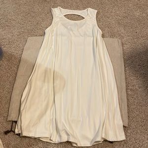 Honor wishlist size small cream cover up dress size small